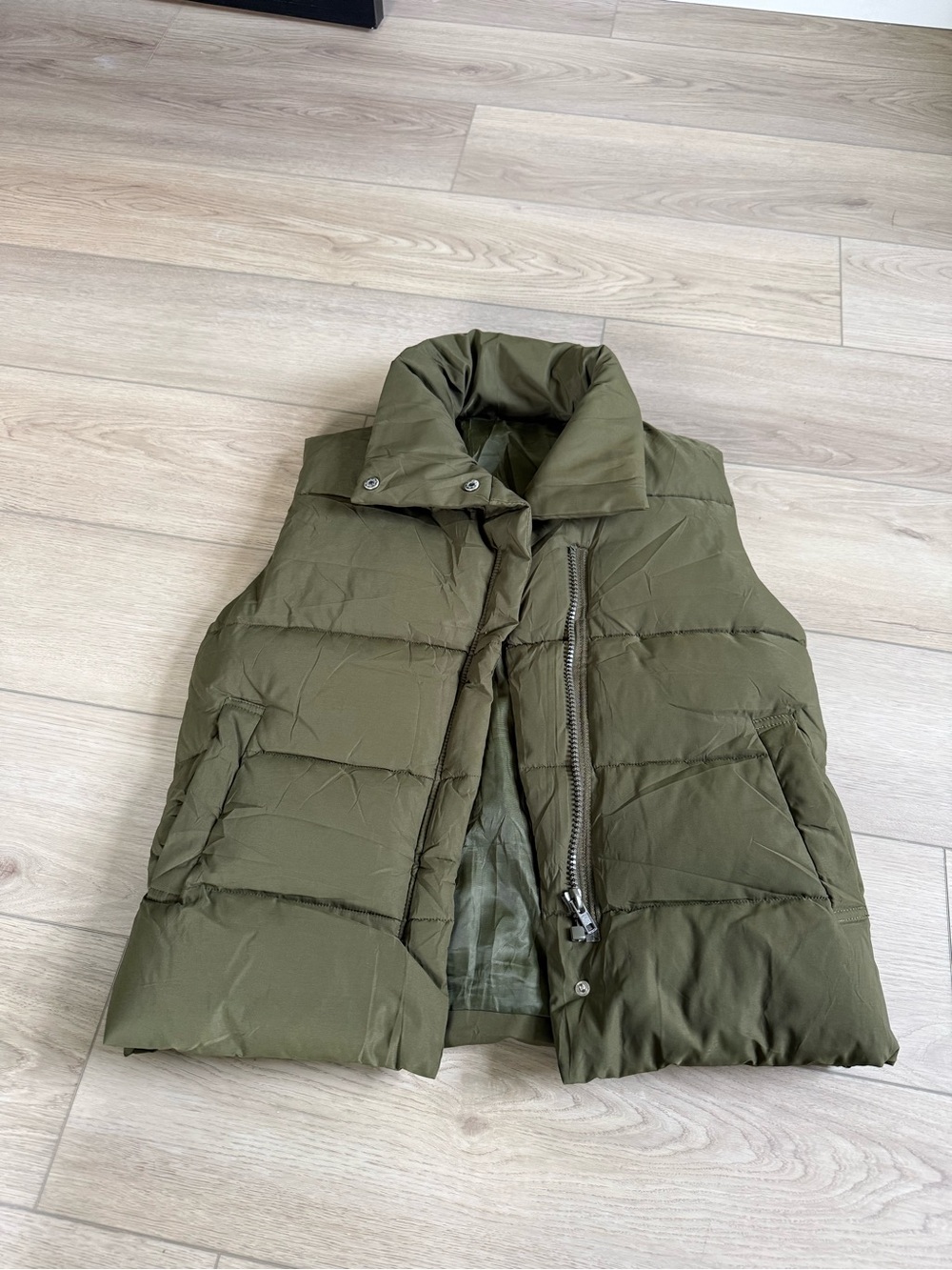 Amazon Olive Green Quilted Puffer Vest